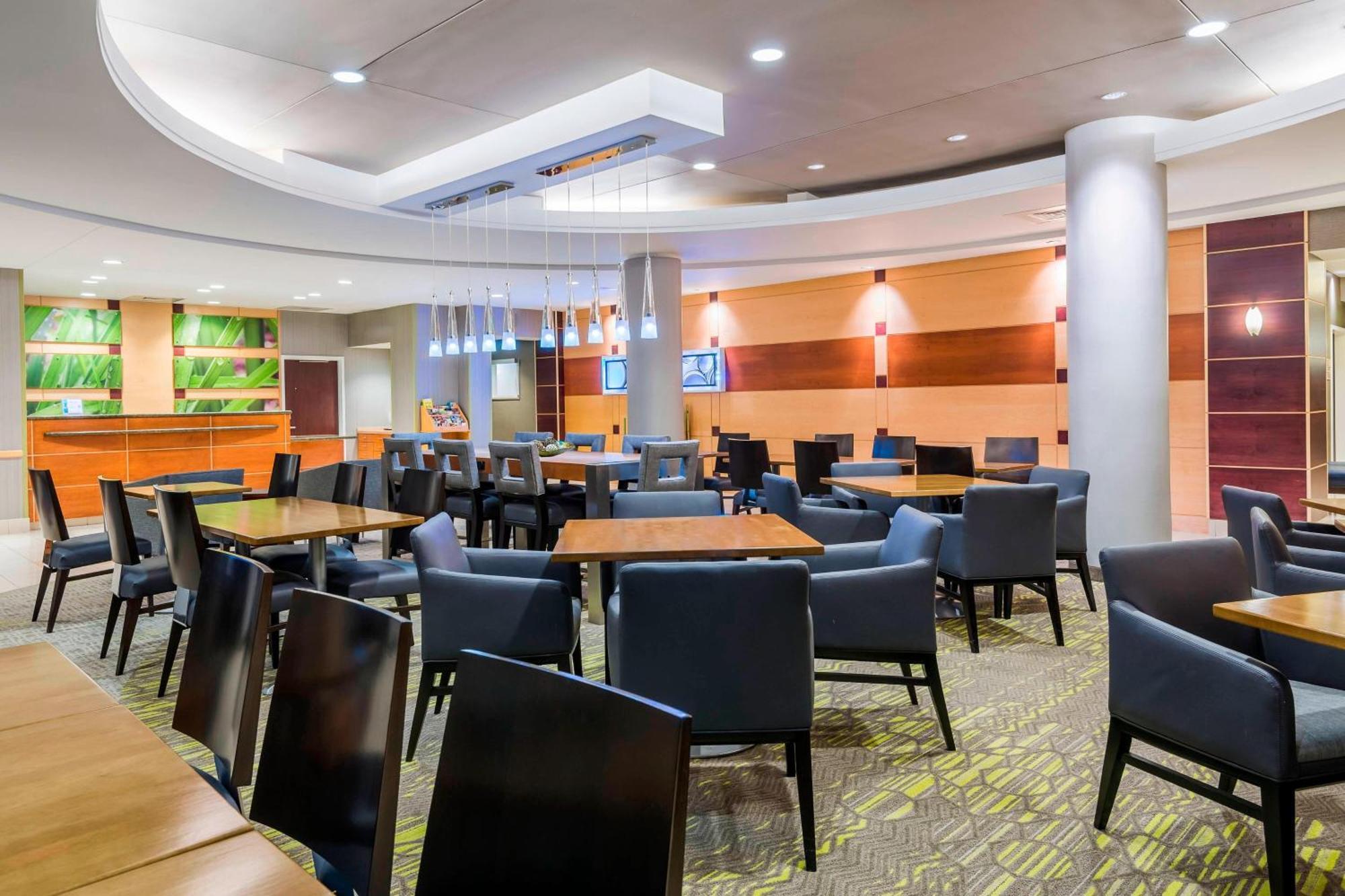 Springhill Richmond Northwest Hotel 3*