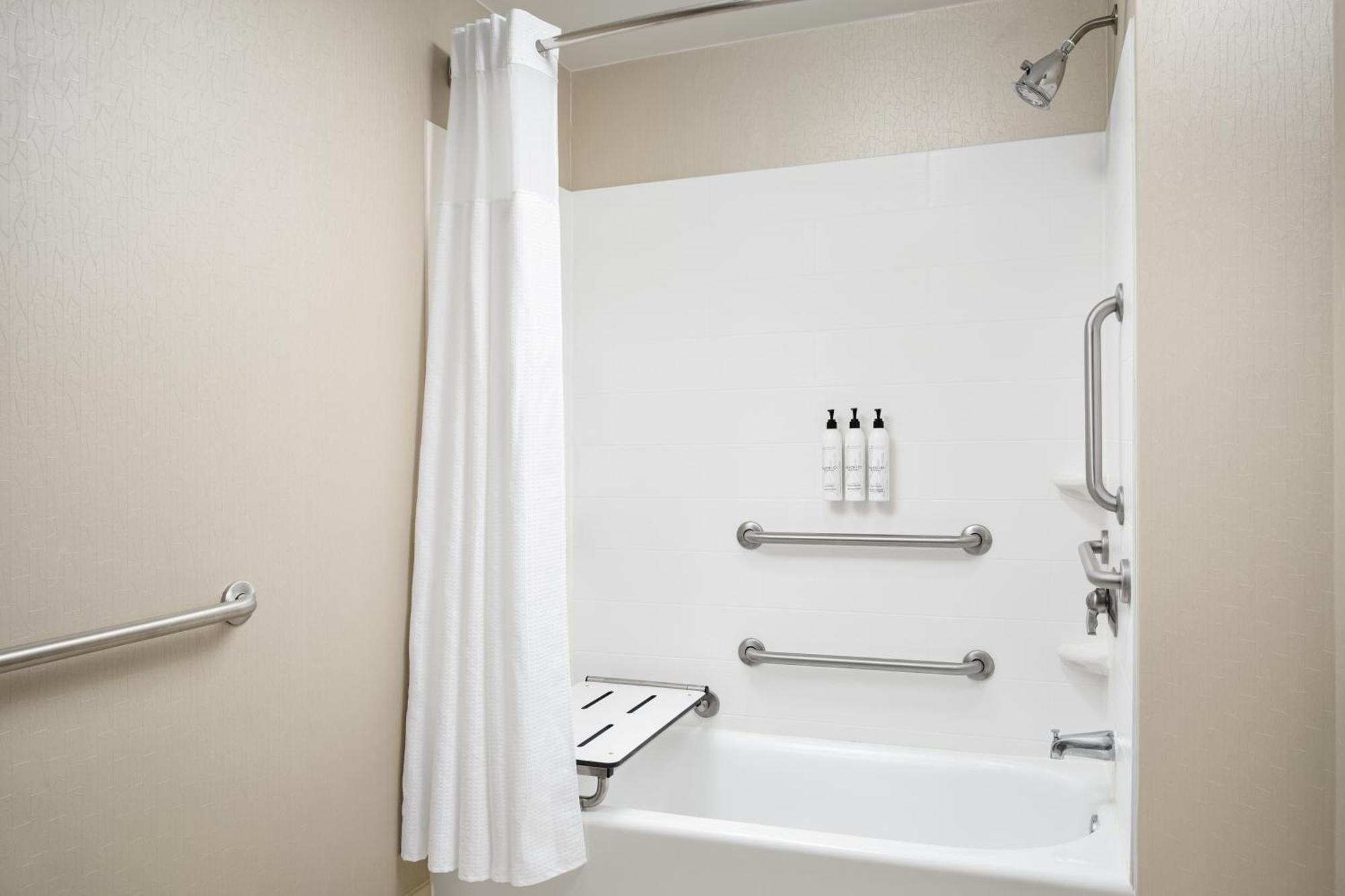 Springhill Richmond Northwest 3*