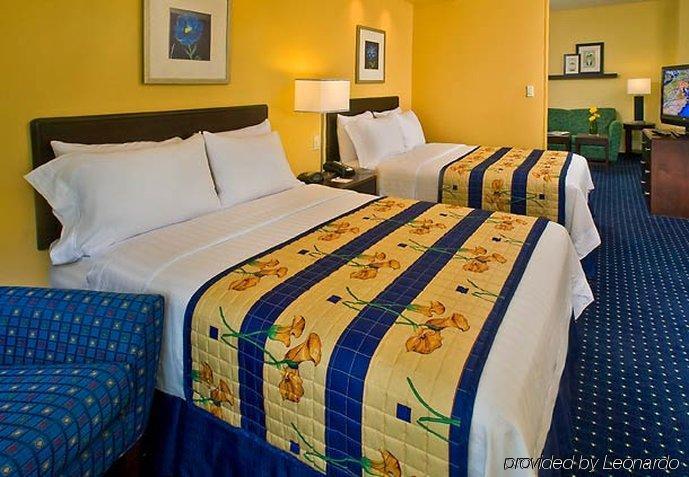 Springhill Richmond Northwest Hotel 3*