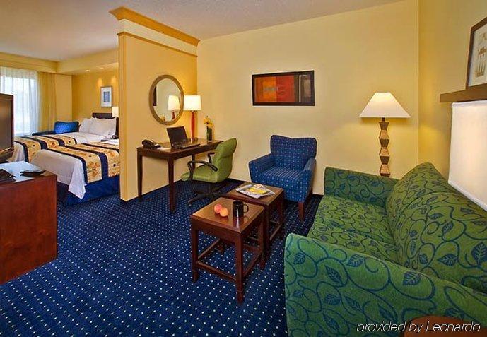Springhill Richmond Northwest Hotel