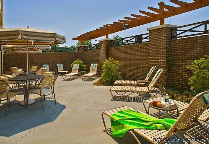 Springhill Richmond Northwest Hotel